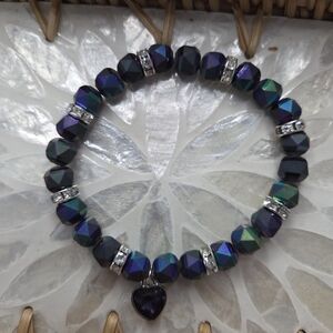 Elegant Multicolor Beaded Bracelet with Heart Charm